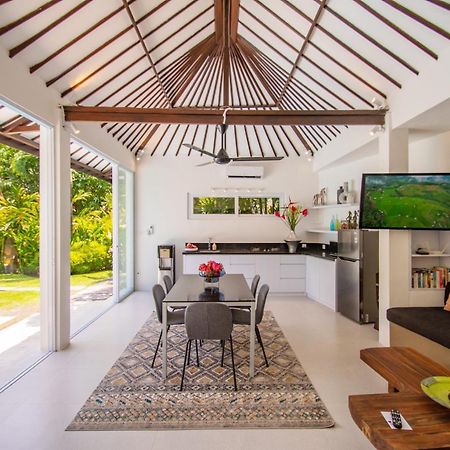 Villa Sitara, Sitara Villa Group Seminyak Buitenkant foto
