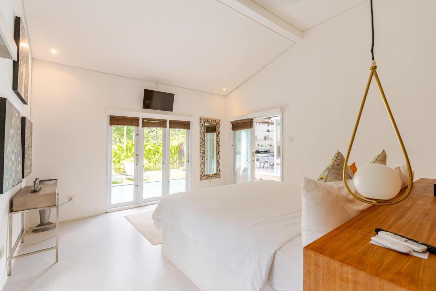 Villa Sitara, Sitara Villa Group Seminyak Buitenkant foto